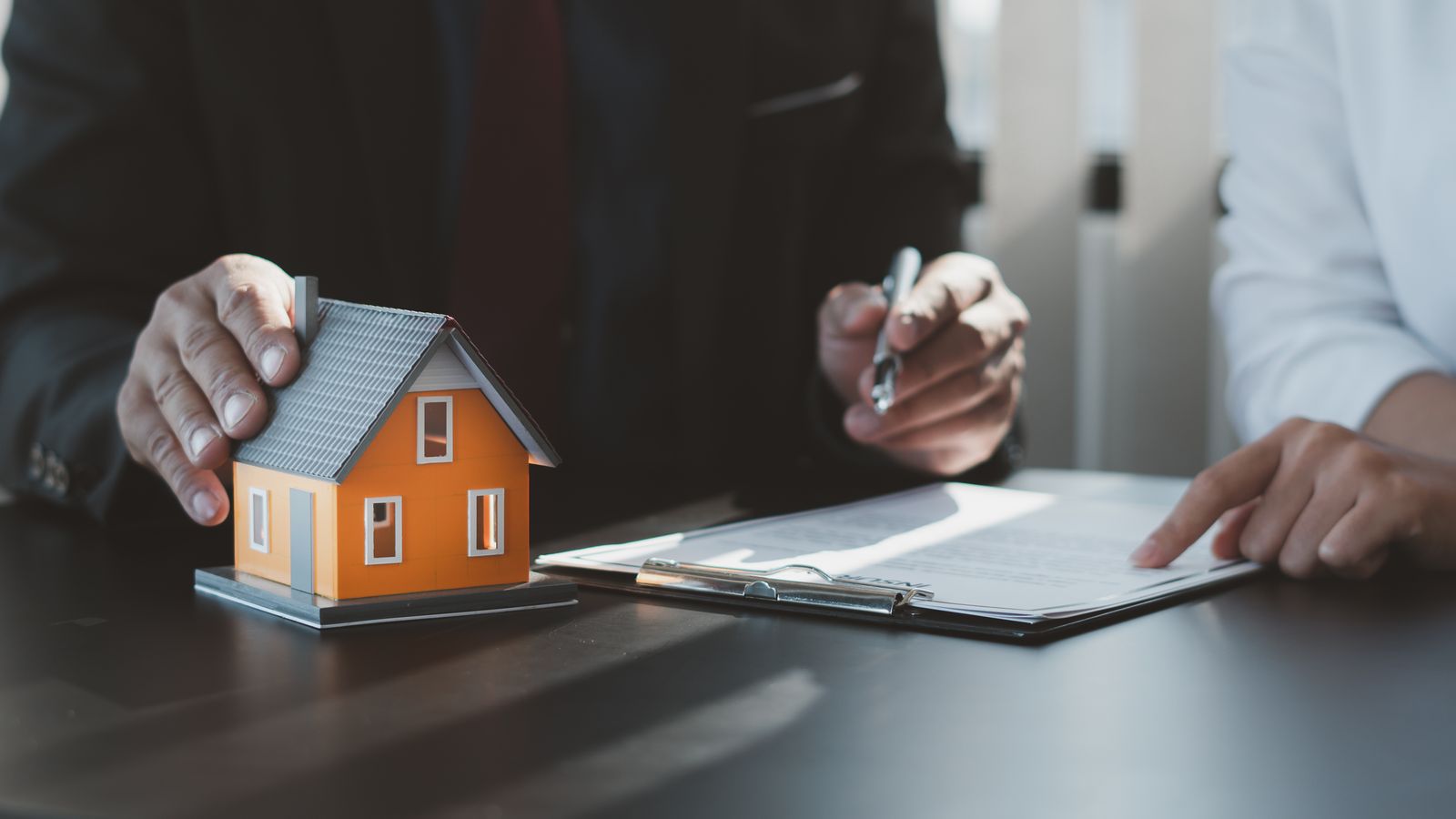 Powerful Listing Strategies to Maximize Property Value